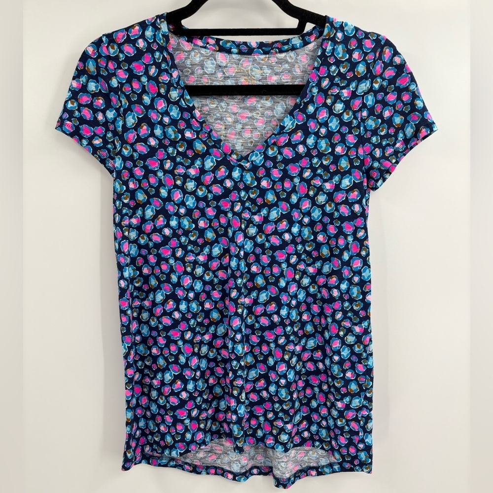Lilly Pulitzer Etta V-Neck Seabreeze Blue Low Tide Navy Spotted Shirt Size Xxs